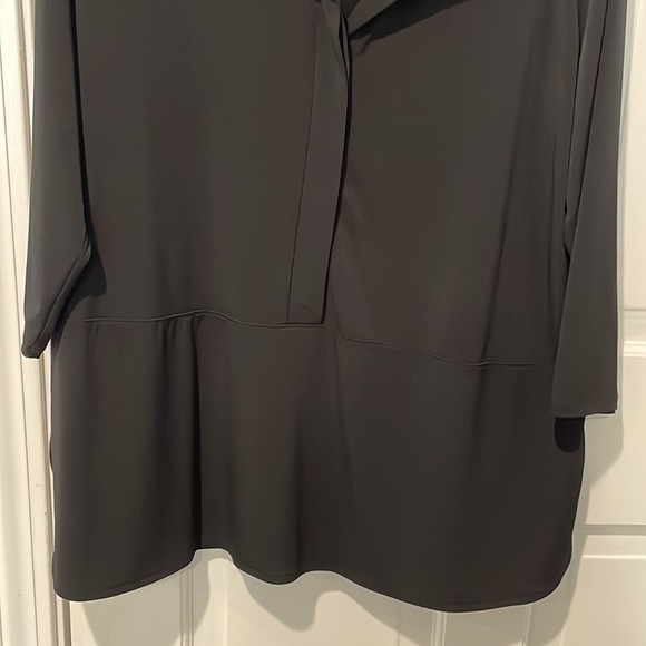 XXL beautiful black button up top - Picture 4 of 6